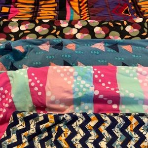 Set of 5 LuLaRoe TC leggings